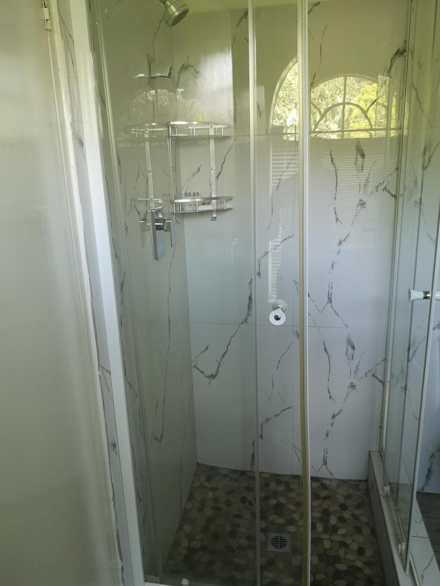 Lotus Guest House Йоханнесбург Экстерьер фото