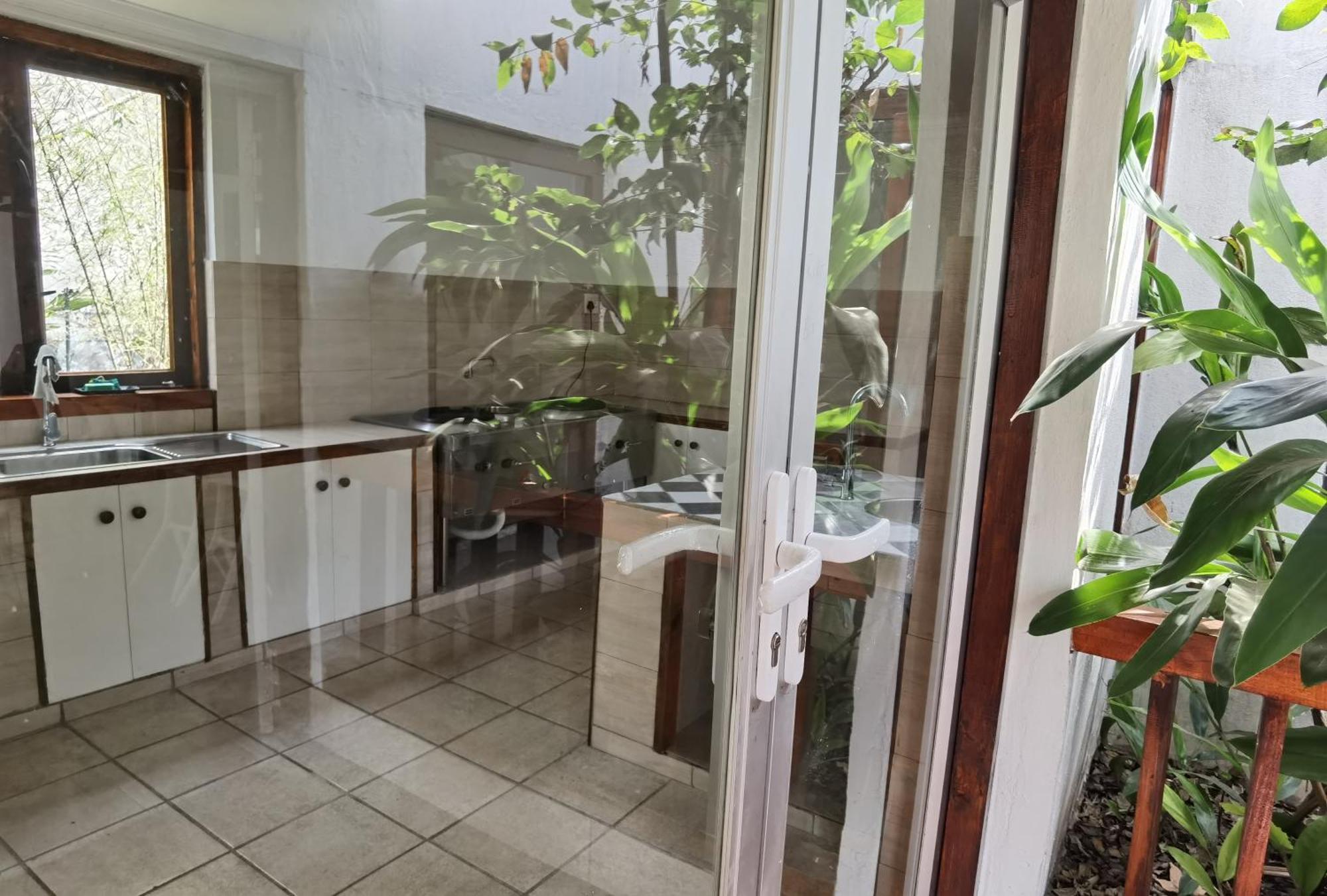 Lotus Guest House Йоханнесбург Экстерьер фото